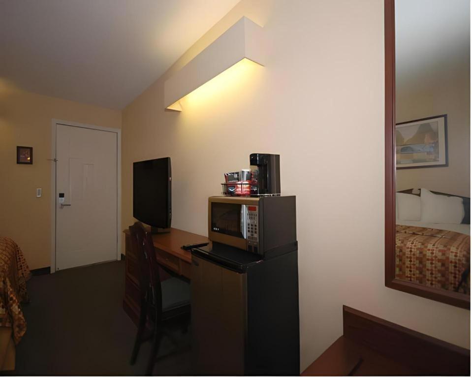 Rodeway Inn Sylacauga Hwy 280 Bagian luar foto